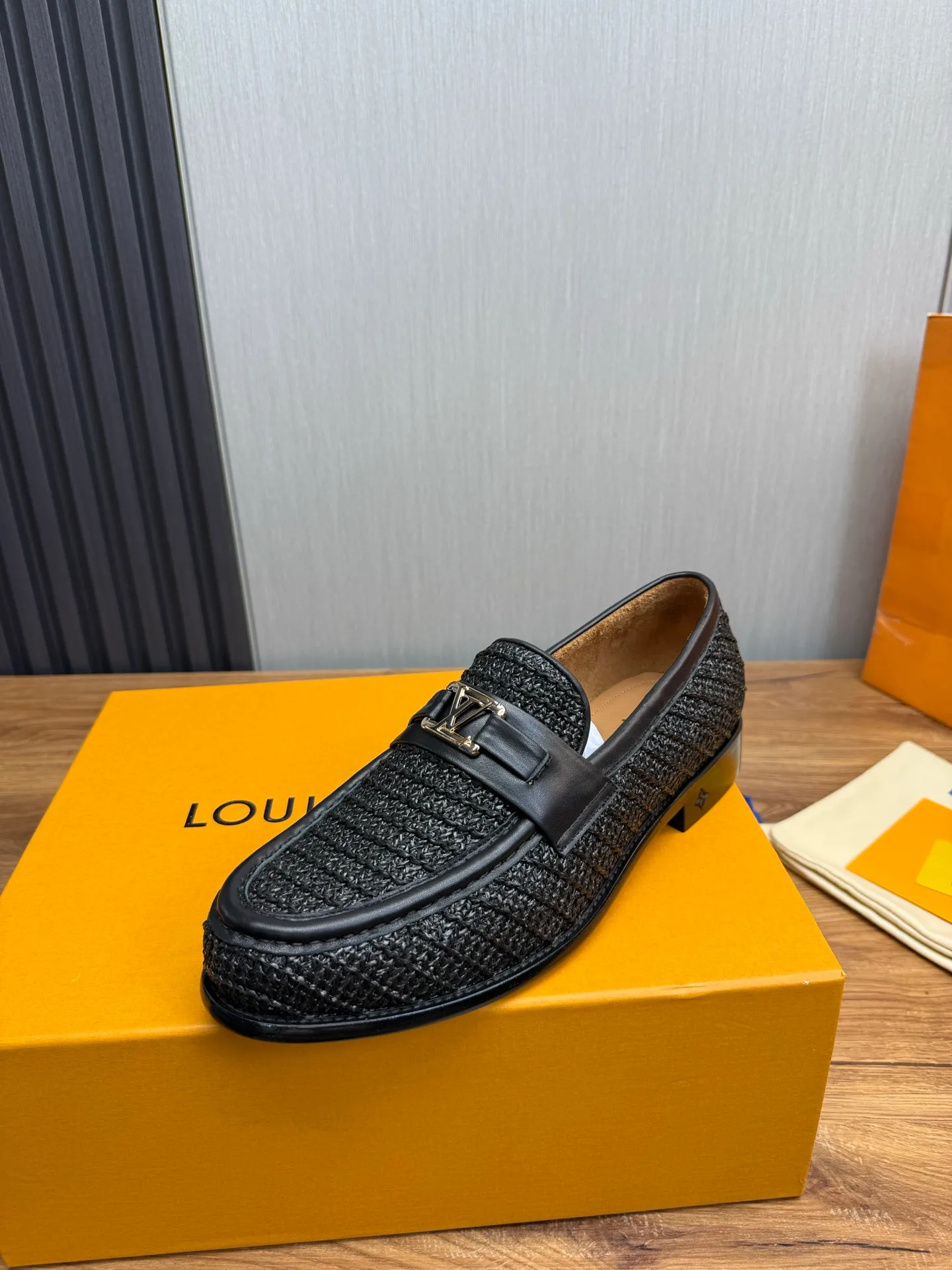Factory 680💰 LV. Men's business casual leather shoes, all made of imported original brand leather, just to create a more comfortable wearing experience, original non-slip and wear-resistant outsole ✔️16-45 (38.45 non-returnable)